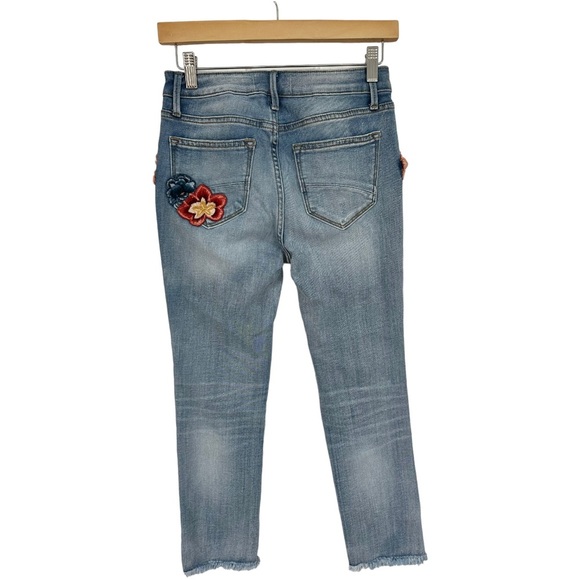 Driftwood Colette High Rise Fray Hem Jean Straight Crop Floral Applique  Size 25 - Picture 6 of 13